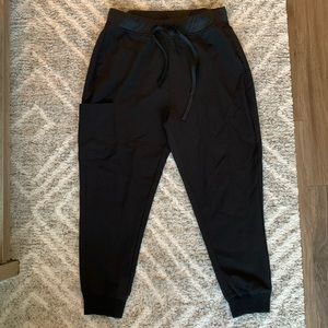 Mandala Scrub Bottoms in Black Size Medium Petite